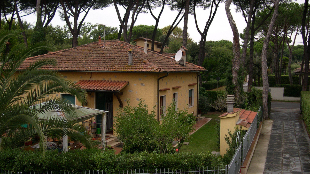 Вилла на курорте Форте дей Марми, Италия