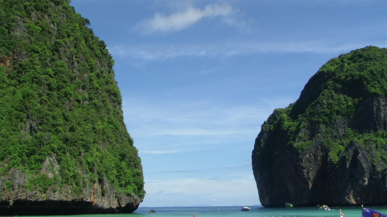 Вход в бухту в Пхукете