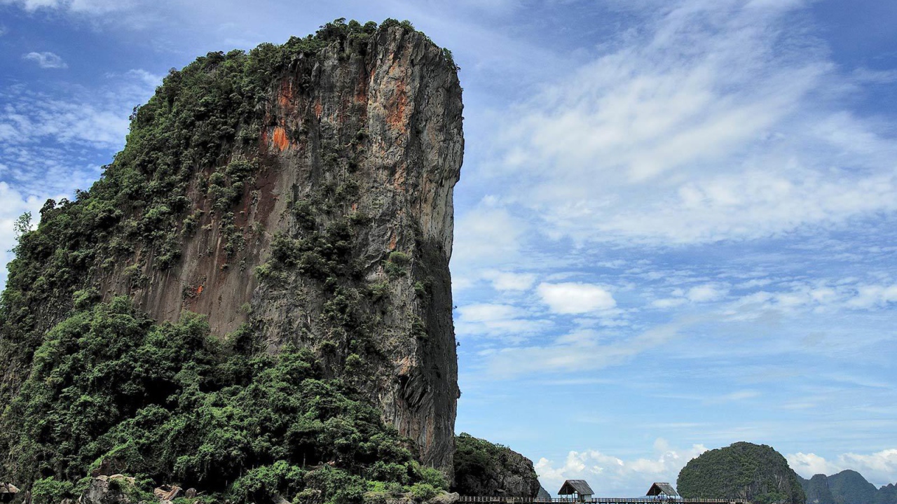 Скала на курорте Краби, Таиланд