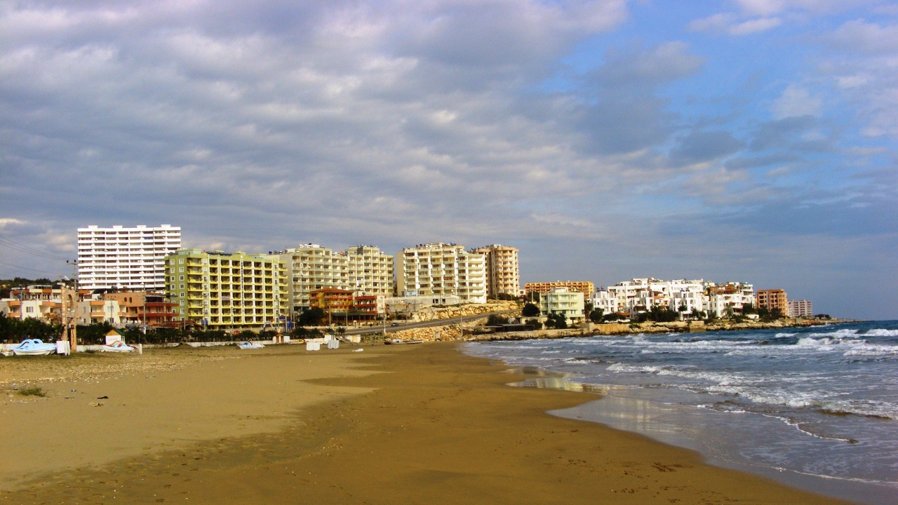 Пляж в Мерсине, Турция