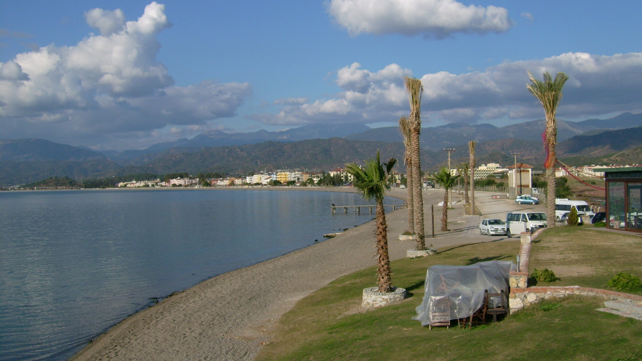 Пляж Чалыш в Фетхие Турция