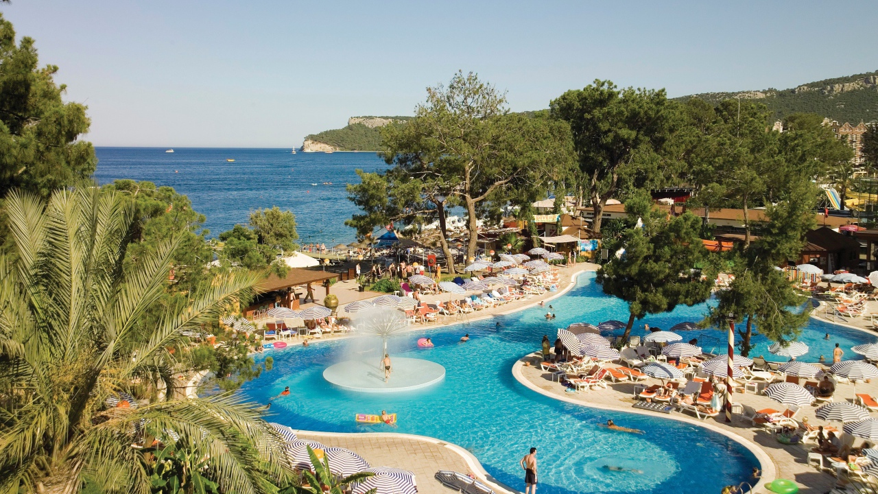 Курорт Кемер зимой, Турция