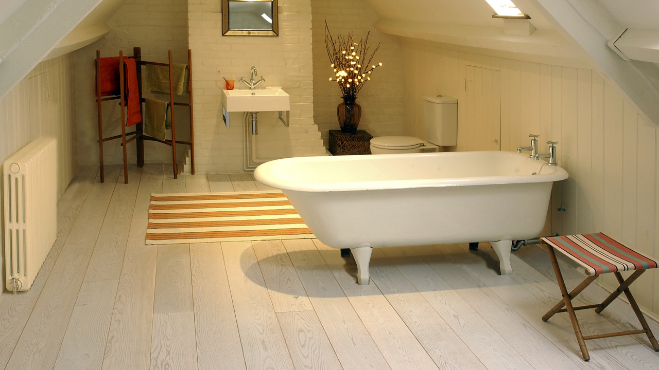 Ванная под крышей