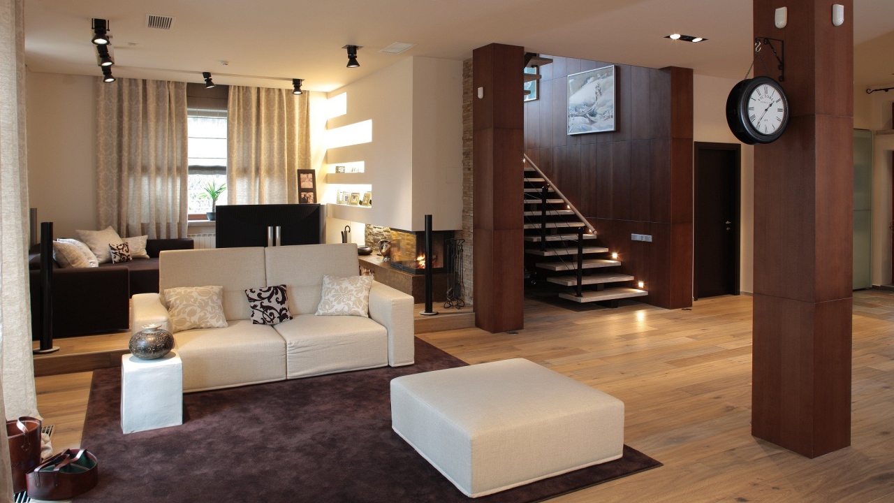 Колонны в гостиной