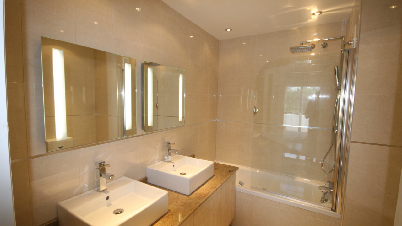 Бриллиантовая ванная комната