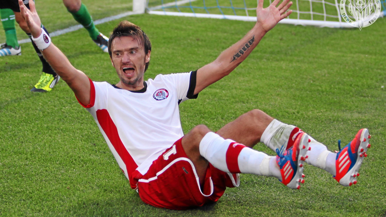 Иван Соловьев полузащитник Амкара