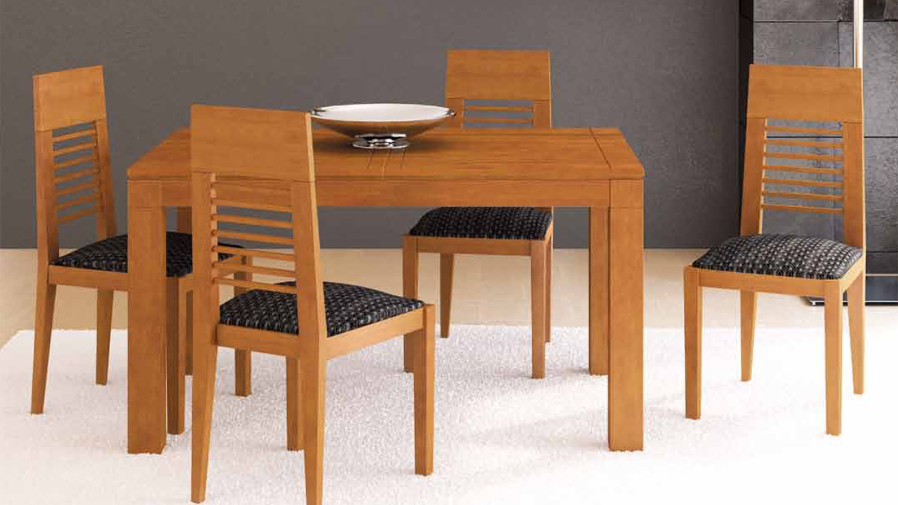 Светлая деревянная мебель в столовой