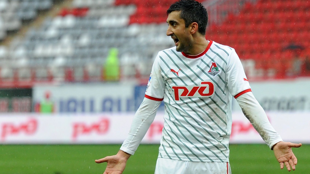 Lokomotiv midfielder Alexander Samedov