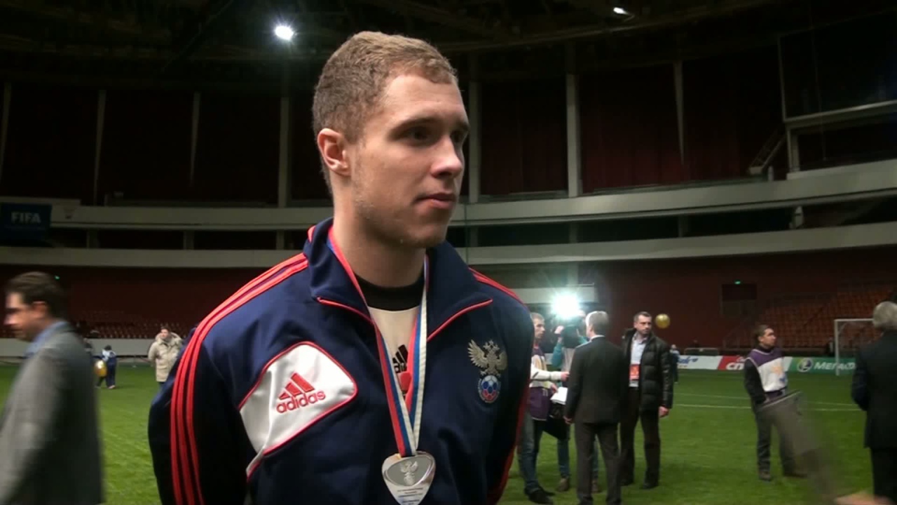 Мирослав Лобанцев вратарь Локомотива