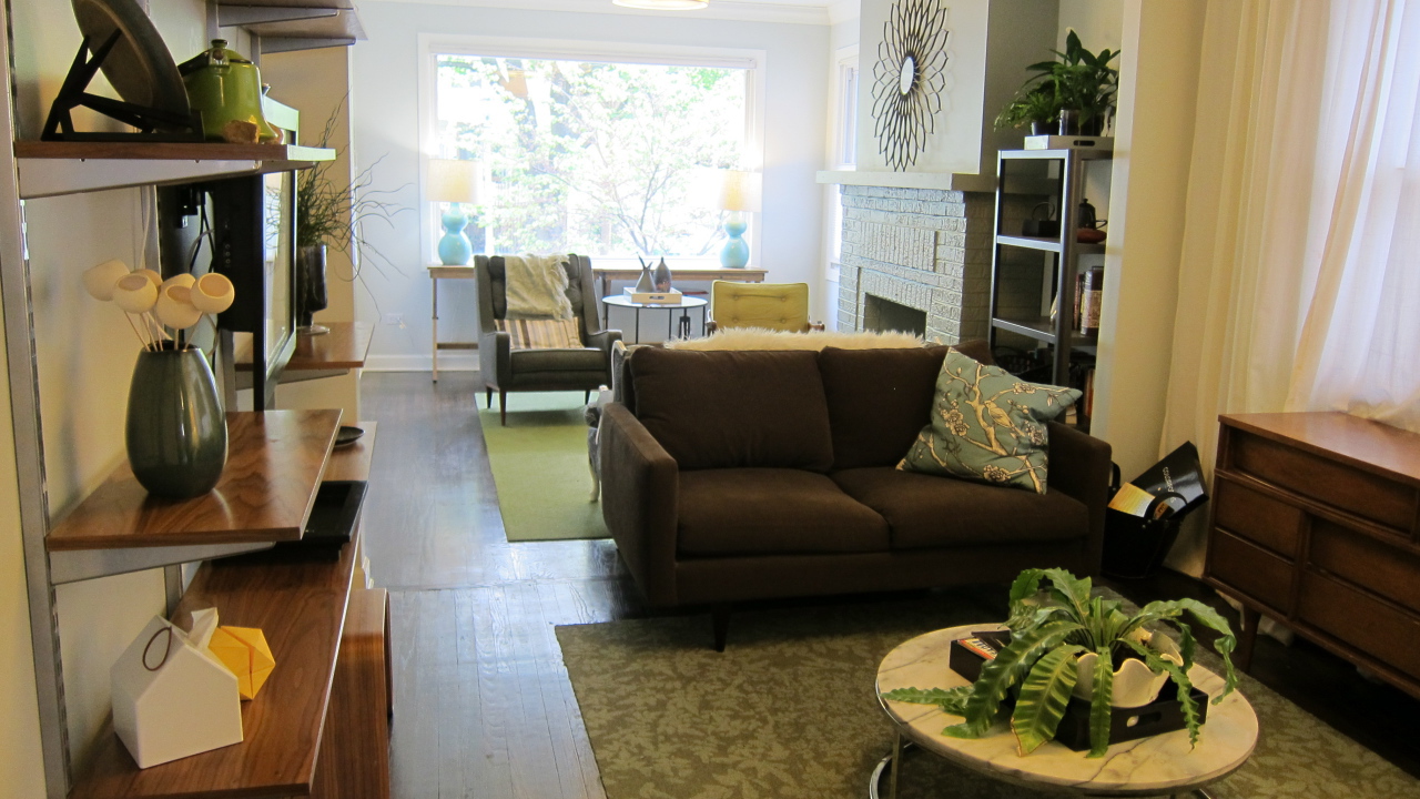 Узкая комната для гостиной