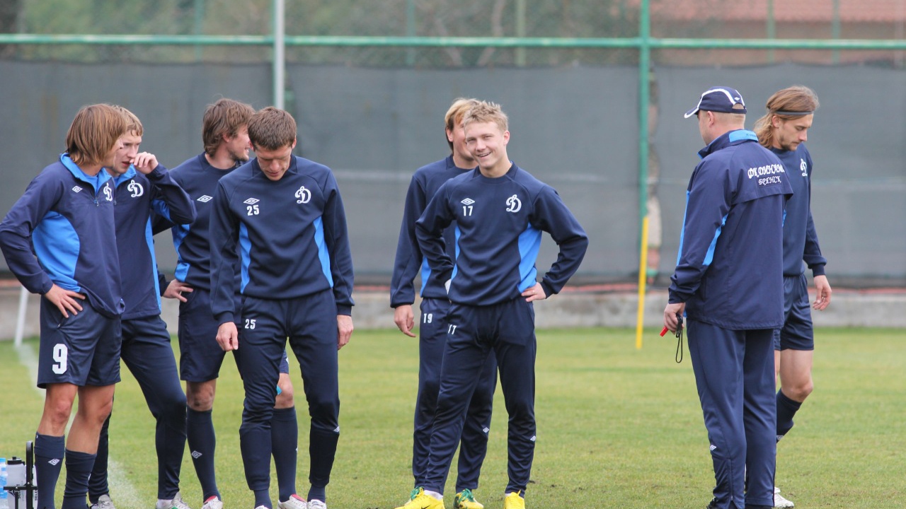 Российский футболист Павел Игнатович на тренировке