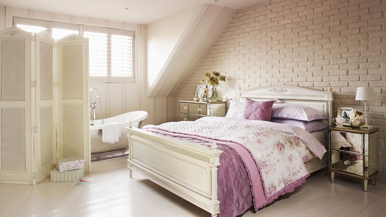 Ширма в спальне