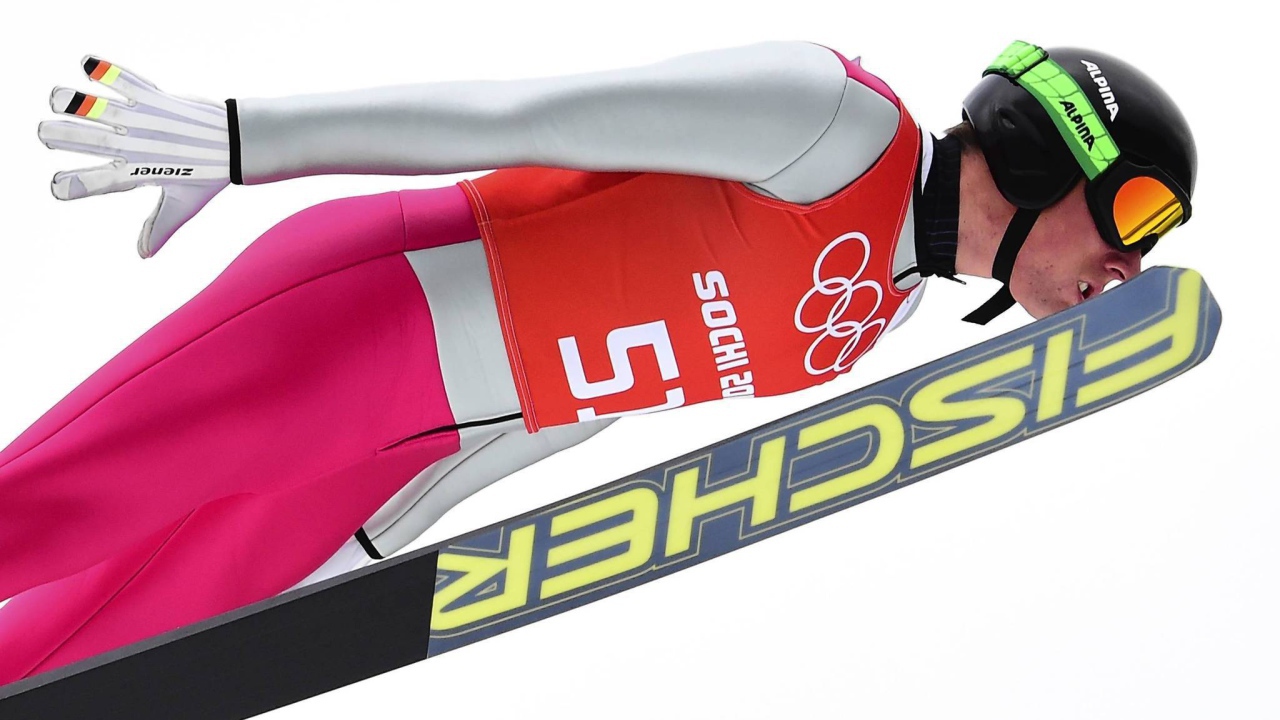 Обладатель серебряной медали немецкий лыжник Йоханнес Ридзек на олимпиаде в Сочи
