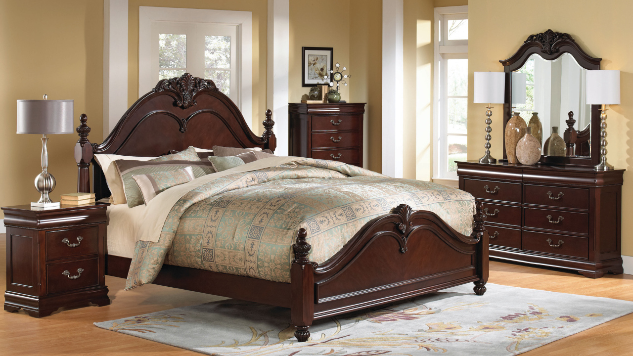 Пышная кровать в спальне