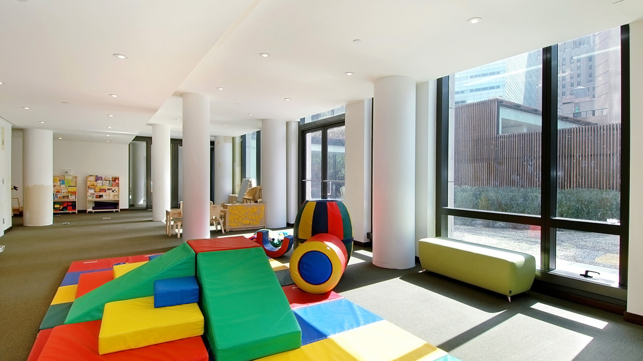 Просторная детская комната