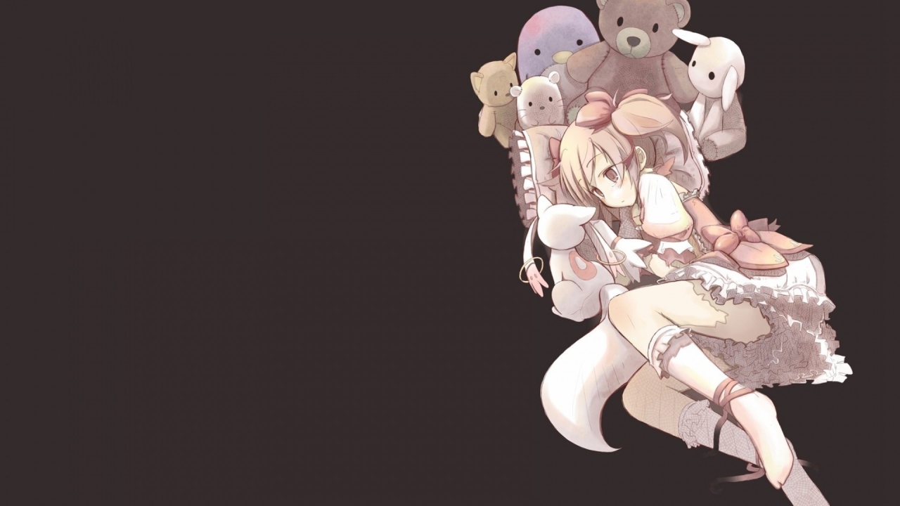 Девочка со своими игрушками, аниме Девочка-волшебница Мадока