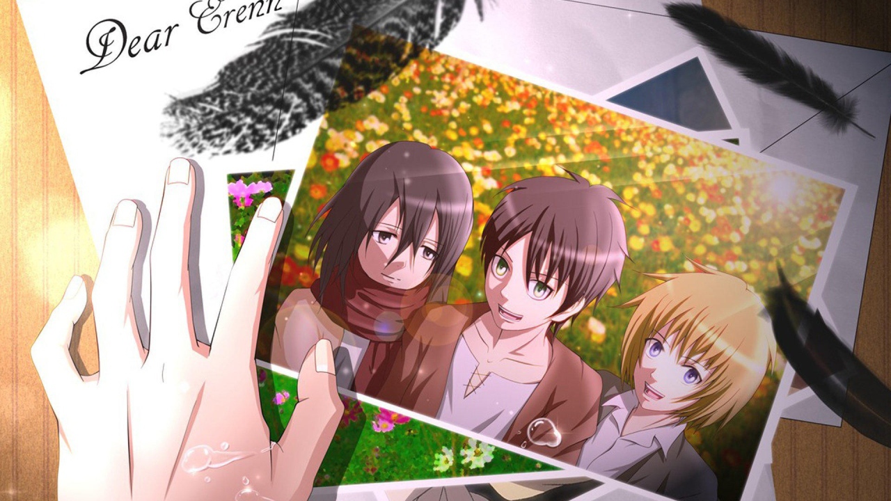 Фото на столе в манге  Атака Титанов