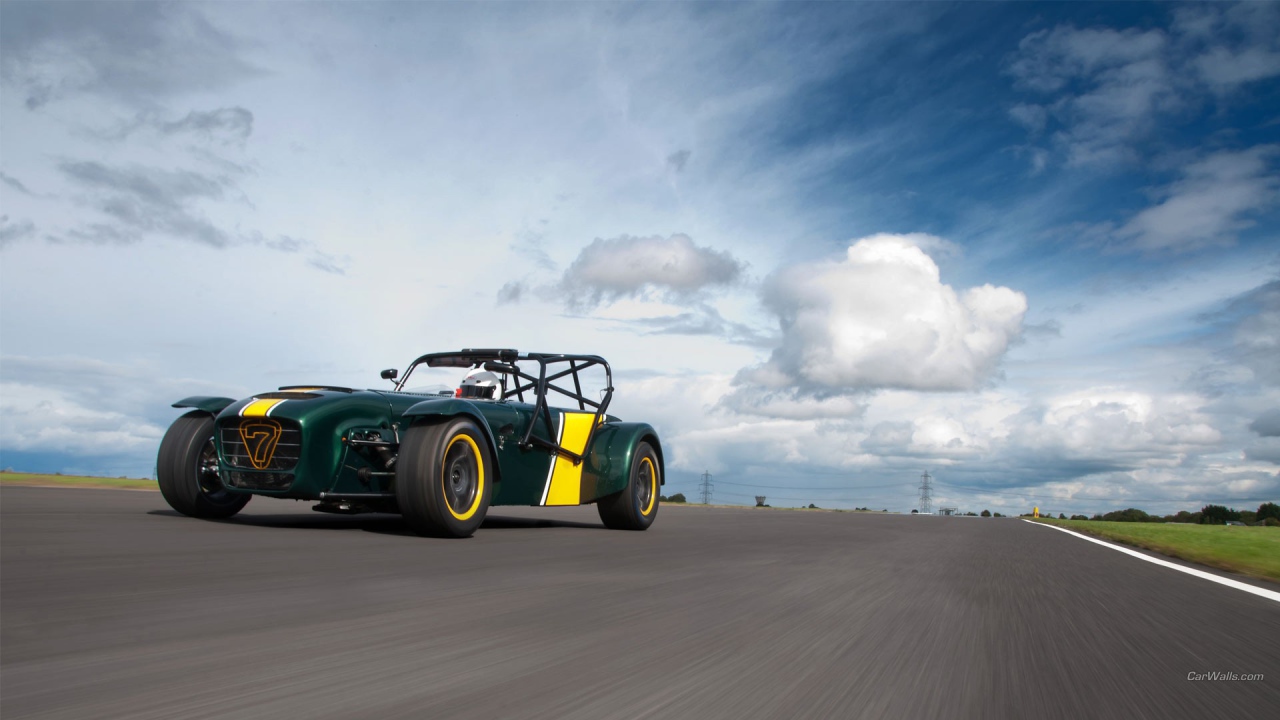 Спортивный автомобиль Caterham Р600