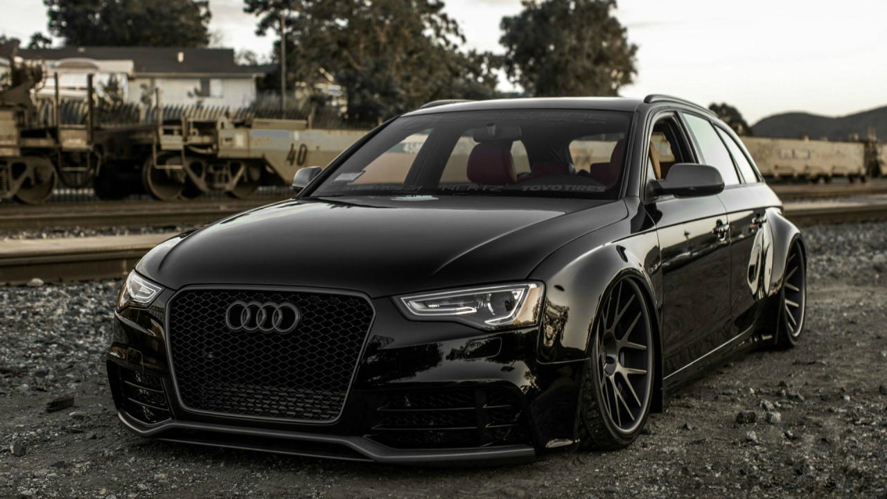 Stylish black Audi A4 Avant