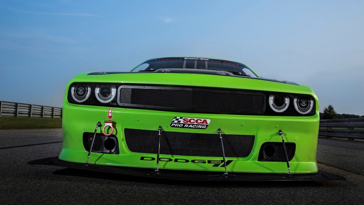 Спортивный Dodge Challenger SRT Trans-Am