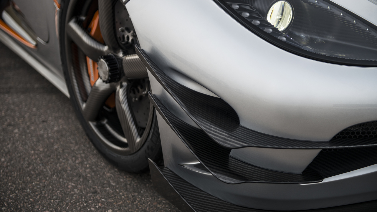 Фара автомобиля Koenigsegg Agera