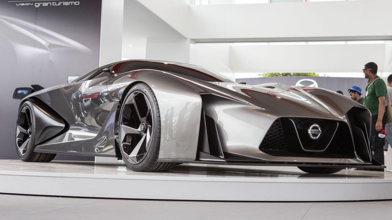 Новый автомобиль Nissan Concept 2020