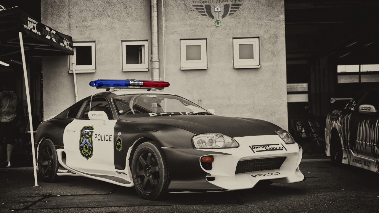 Полицейский автомобиль Toyota Supra
