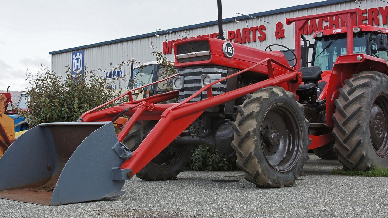 Трактор для земляных работ