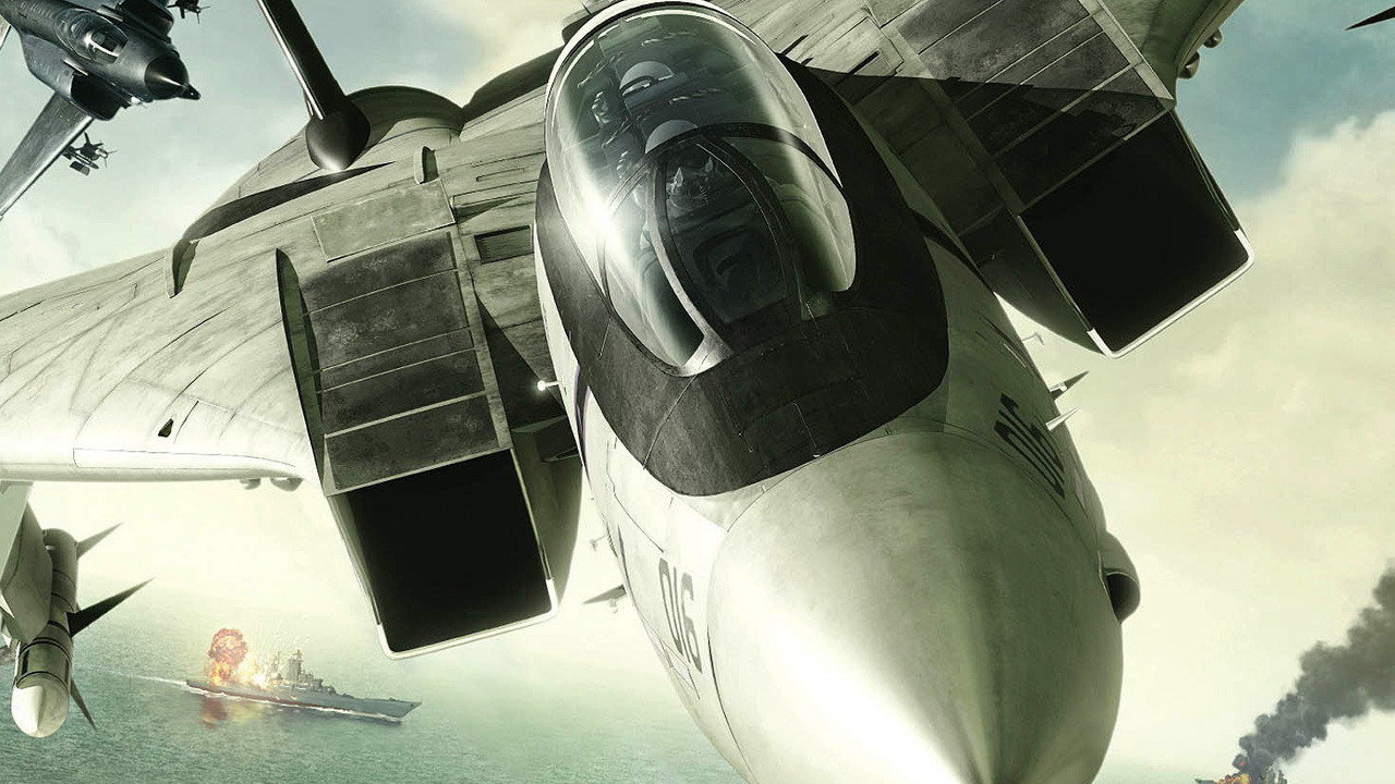 Самолет атакует корабли