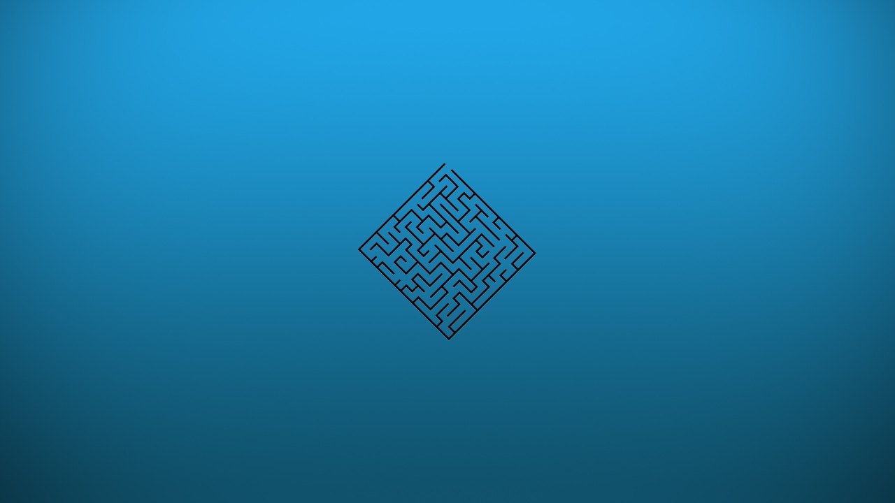 Лабиринт на голубом фоне