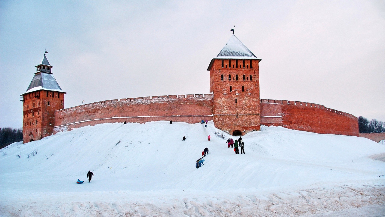 Старинная крепость в Великом Новгороде