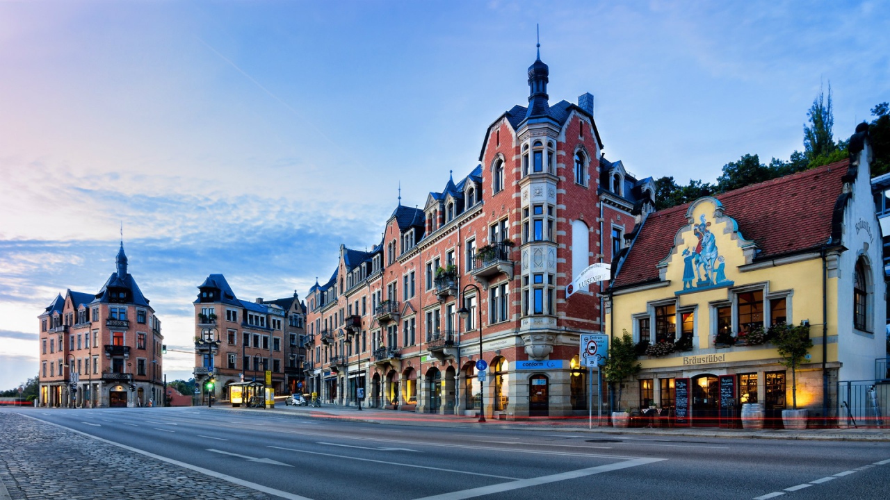 Площадь в Дрездене, Германия