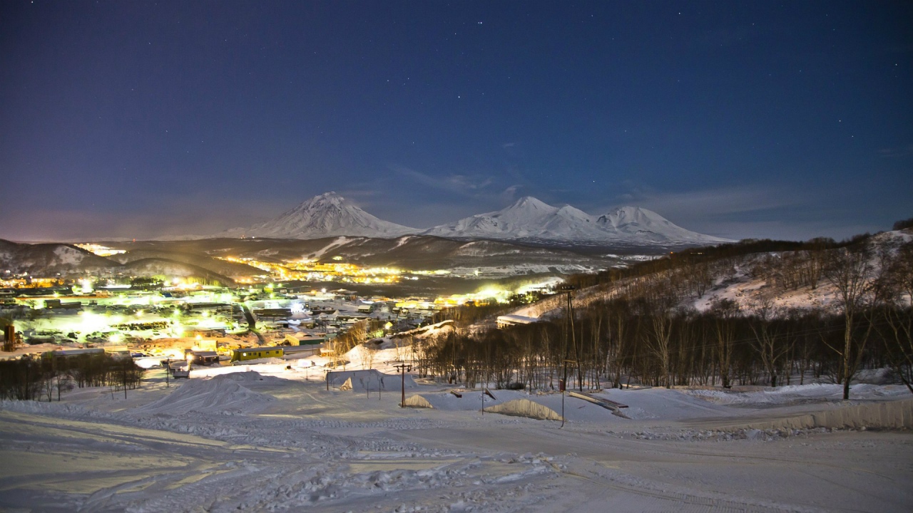 Ночной город на Камчатке