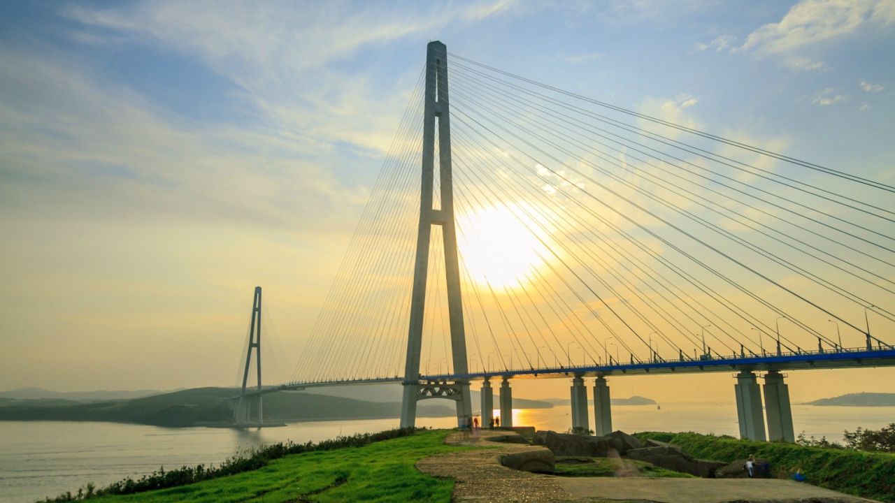 Мост через бухту Золотой Рог, Владивосток