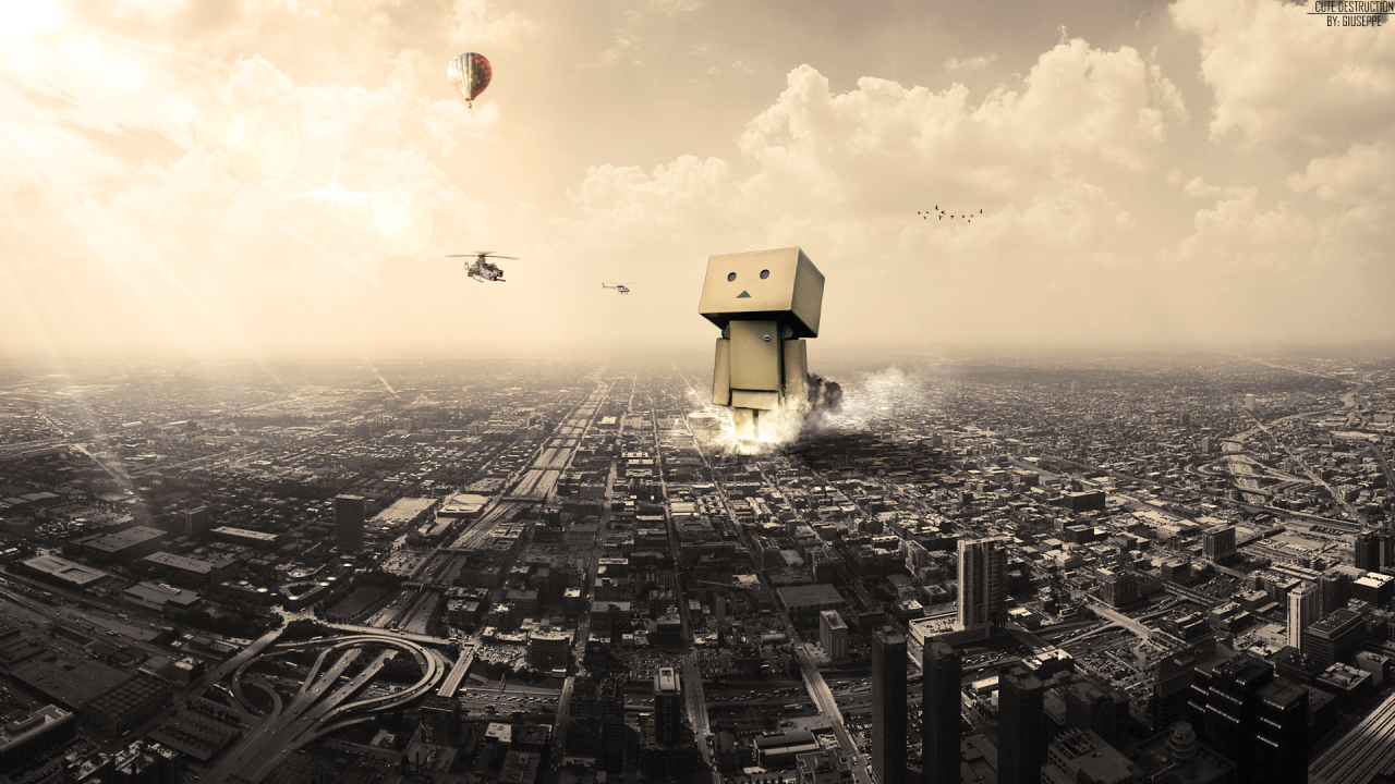 Картонный человек разрушает город