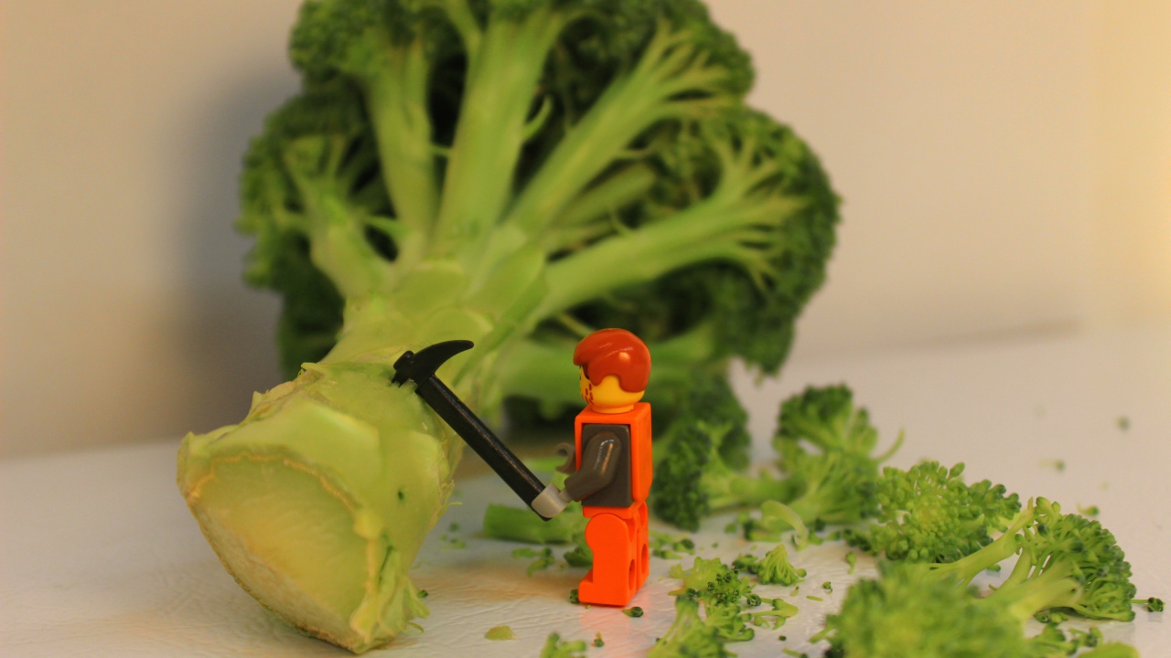 ЛЕГО против брокколи