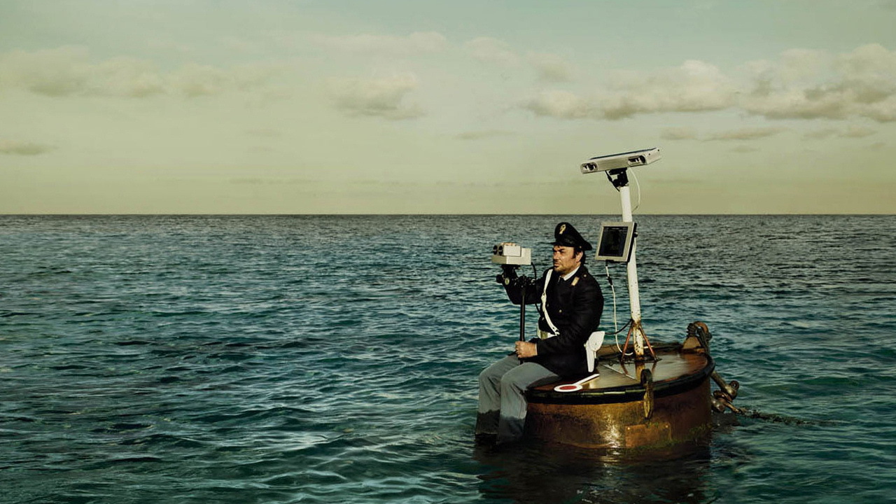 Капитан на трубе корабля