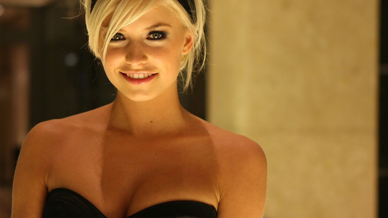 Красивая девушка Лена Герке