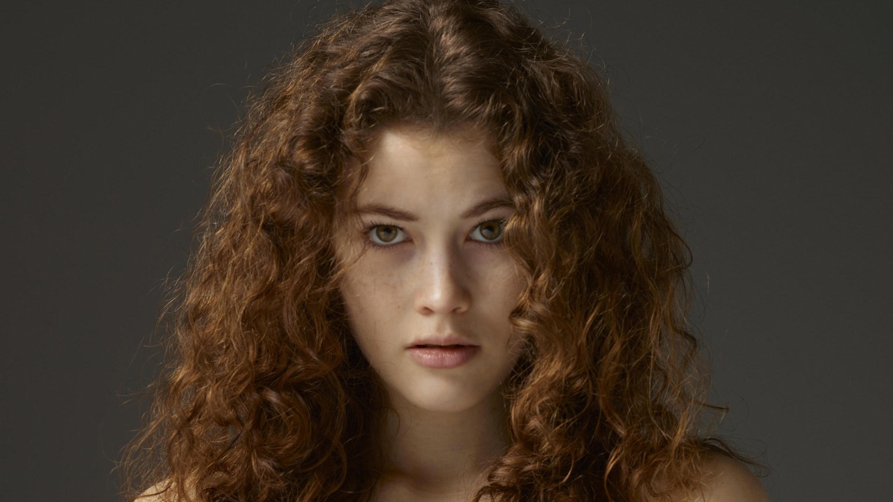 Кучерявая модель Хайди