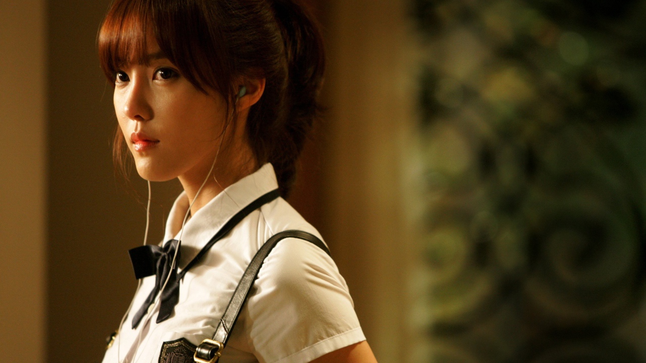 Девушка модель из группы T-ara