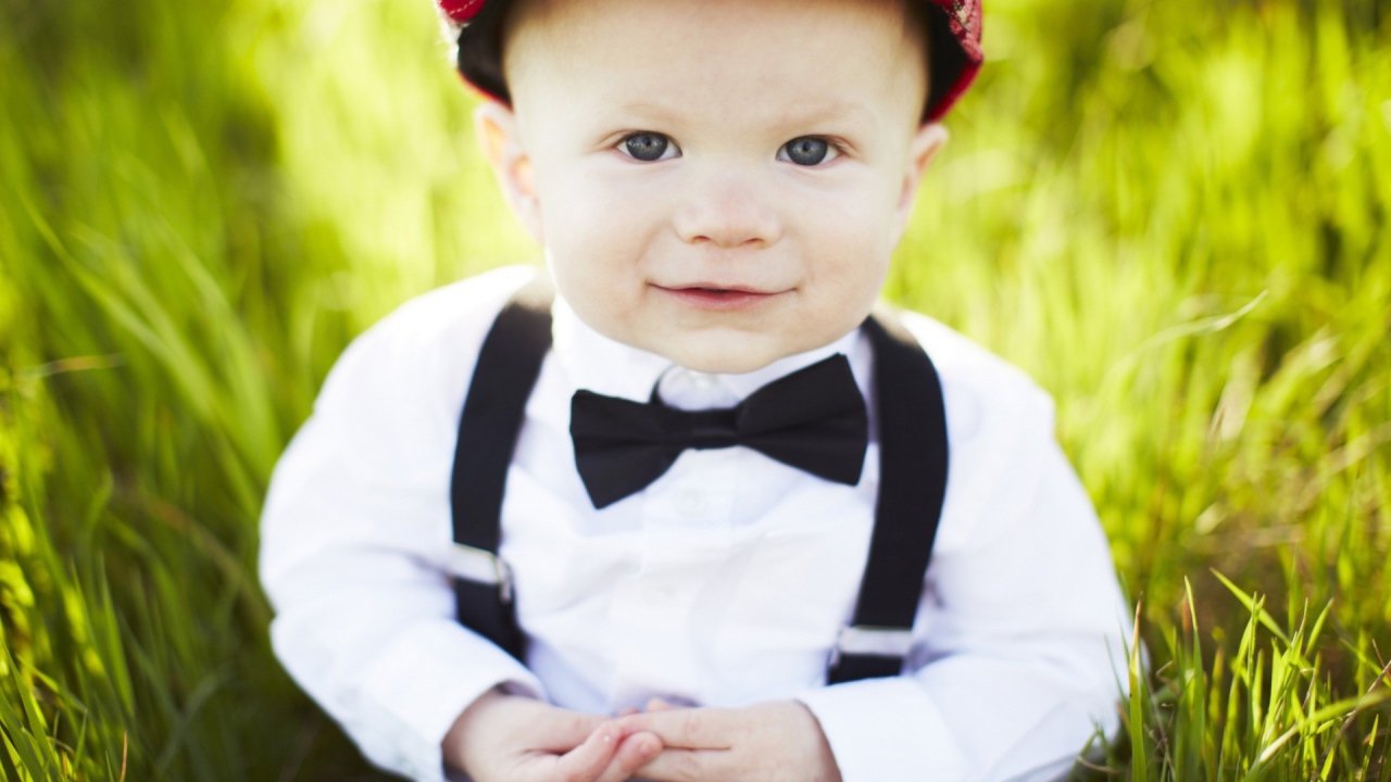 Мальчик в парадном наряде