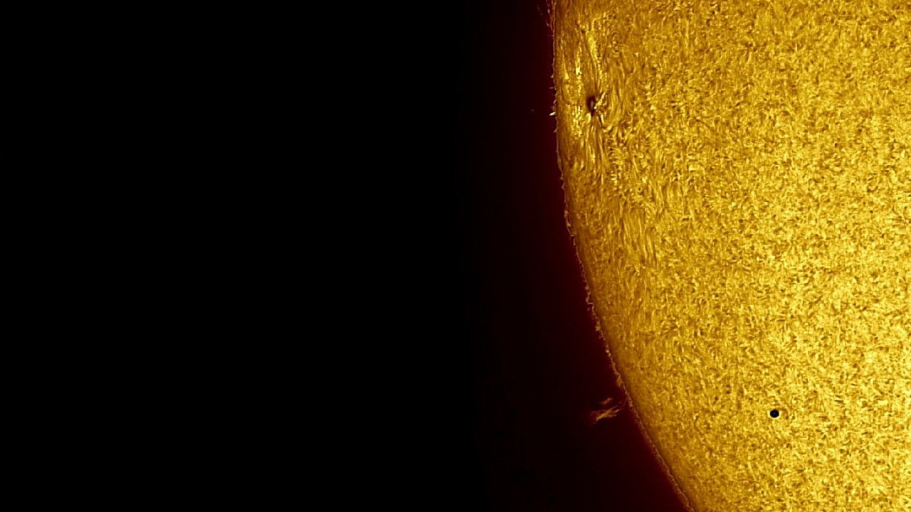 Фотография Солнца с планетой