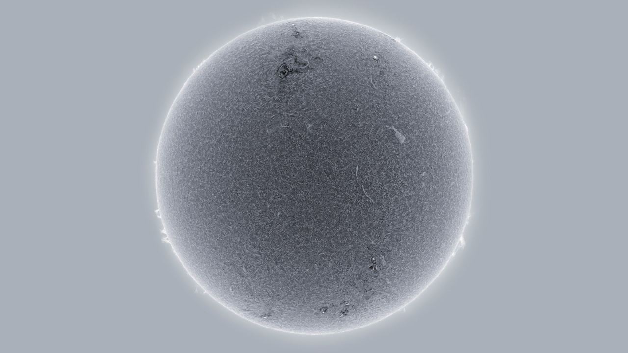 Солнце через светофильтр