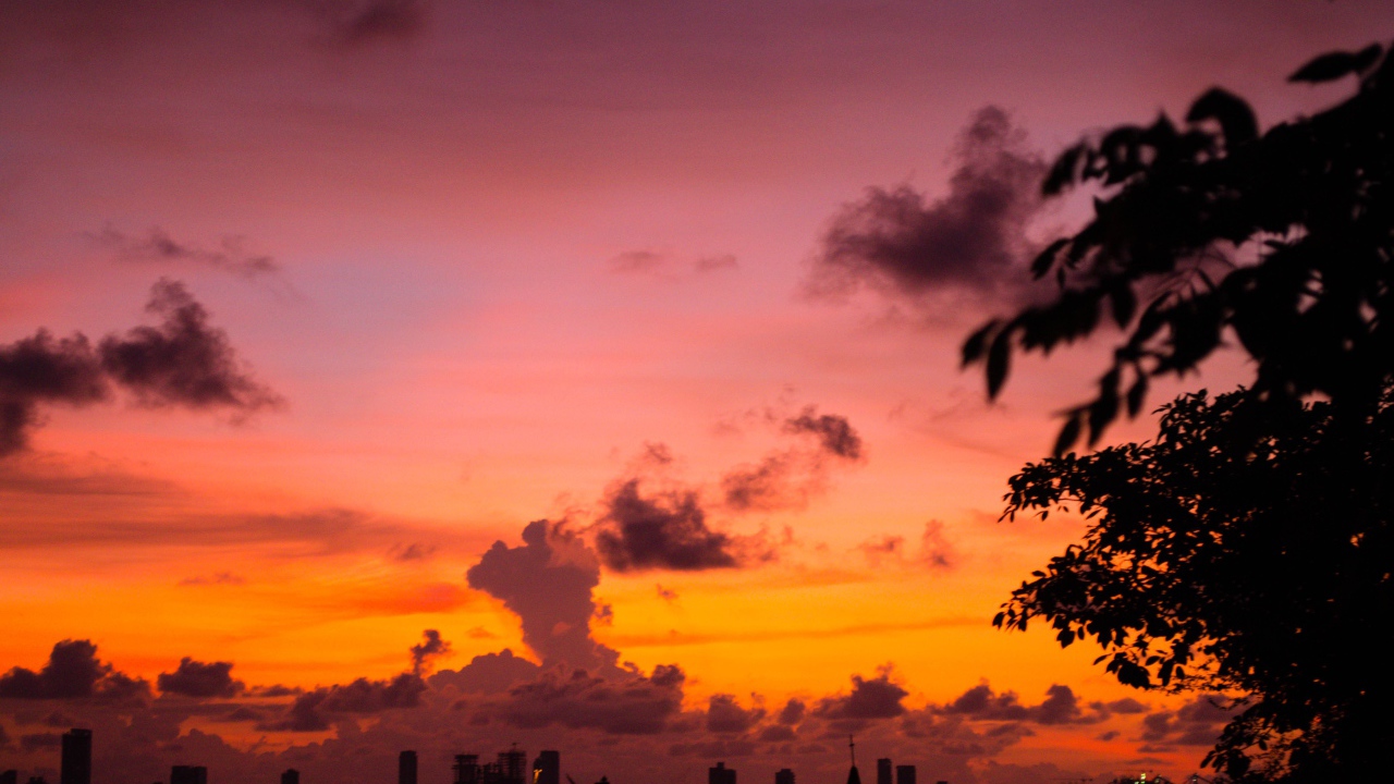 Красочный закат в Колумбии