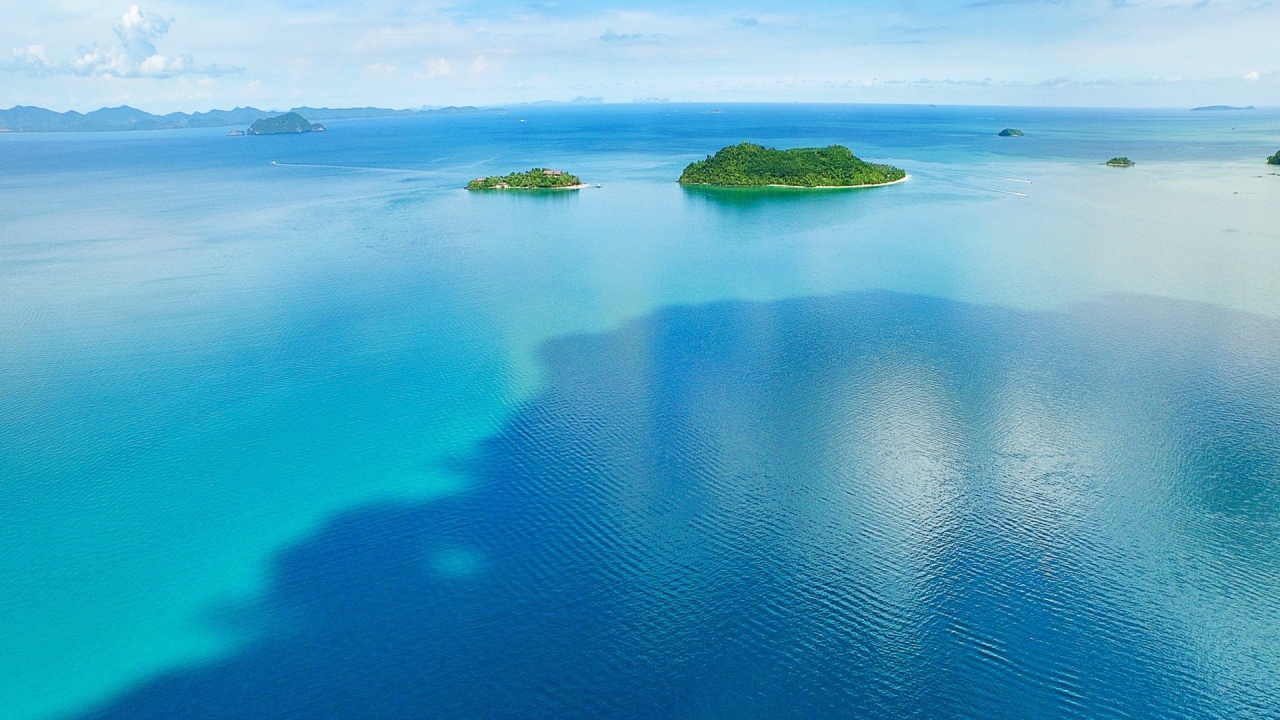 Зеленые острова в голубом море, Таиланд