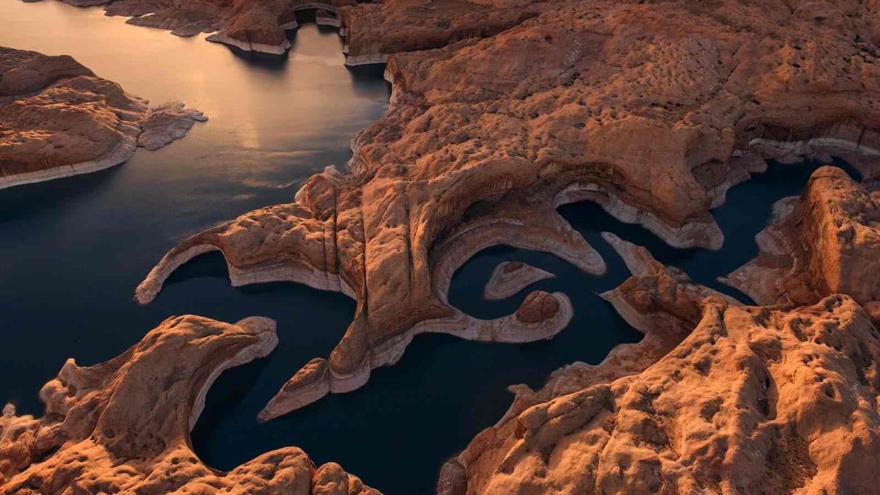 Извилистая река в каньоне, Юта