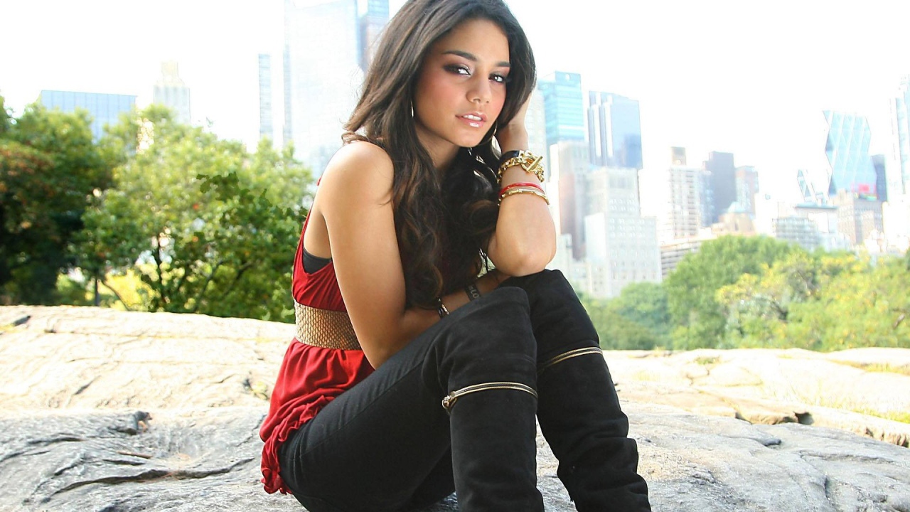 Американская певица Ванесса Хадженс