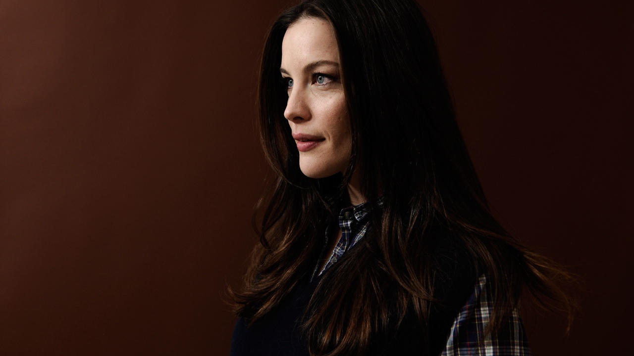 Актриса брюнетка Лив Тайлер