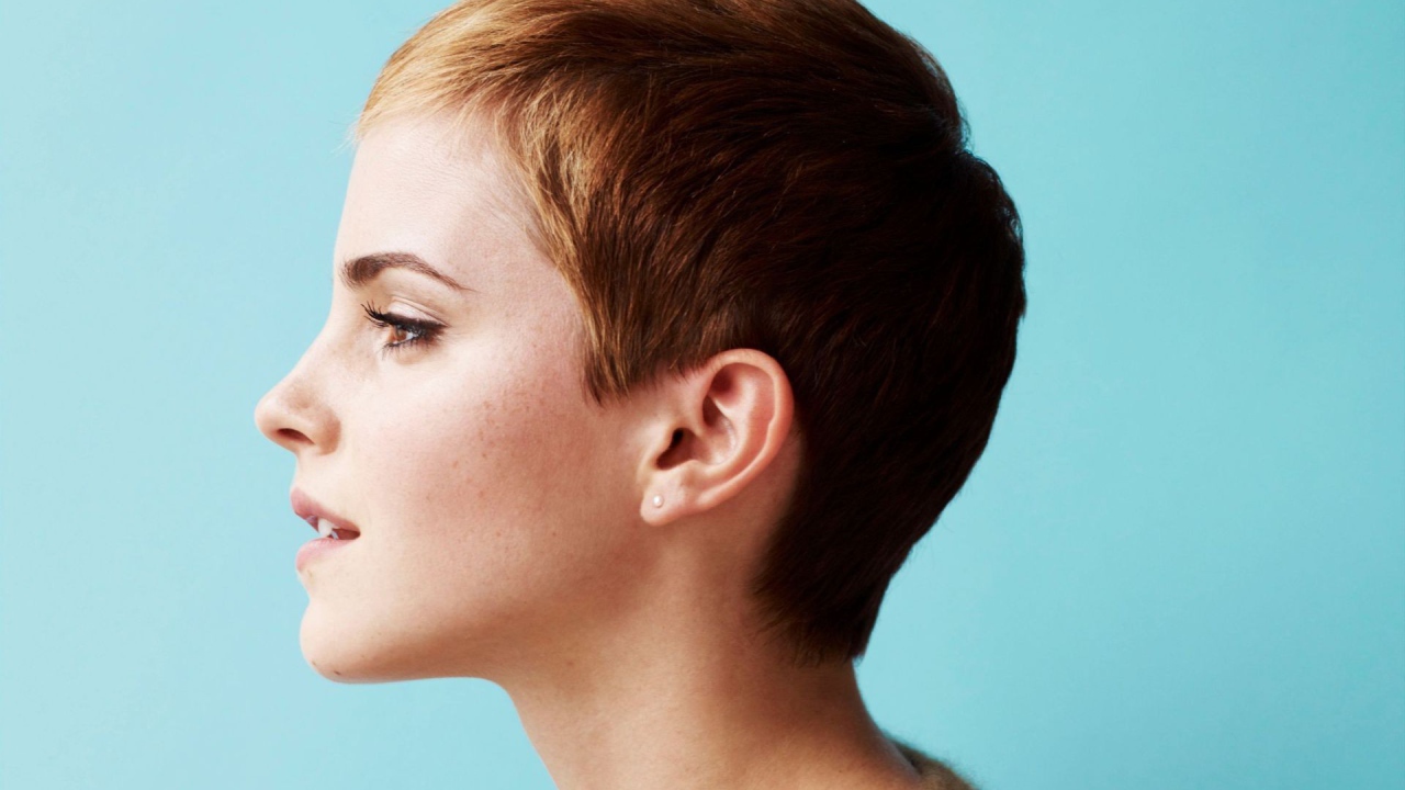 Эмма Уотсон с короткой стрижкой