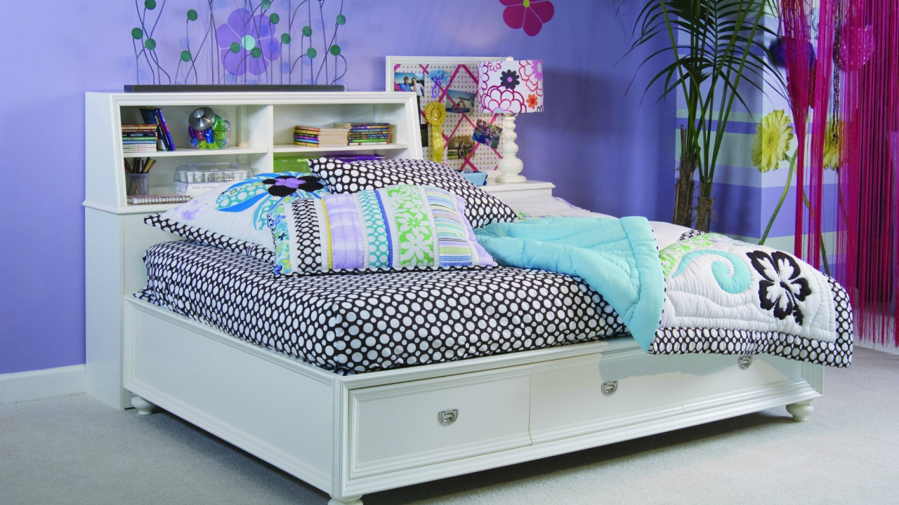 Сине белая спальня